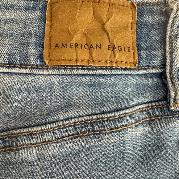 American Eagle NE(X)T Level Stretch Skinny Denim Shorts Size 8 - Picture 6 of 8